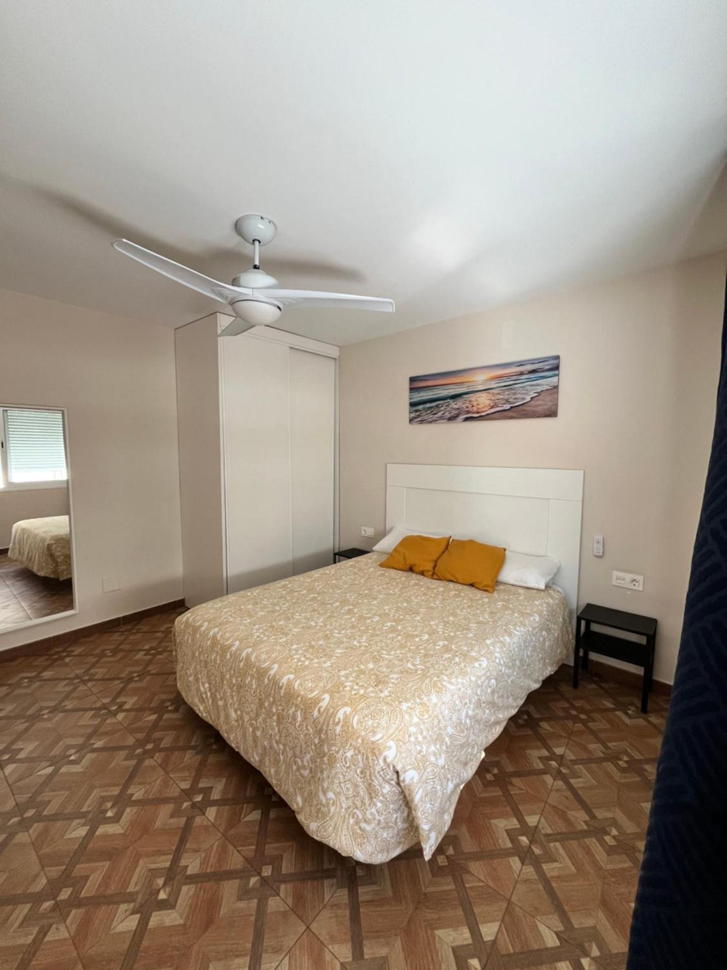 Apartamentos Mareabeach Torremolinos Exteriör bild